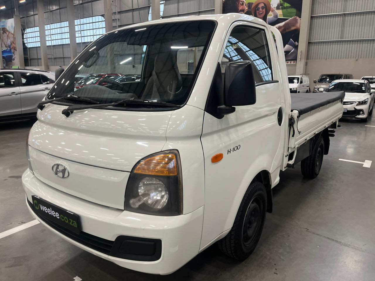 HYUNDAI H100 / BAKKIE H100 2.6D A/C F/C D/S