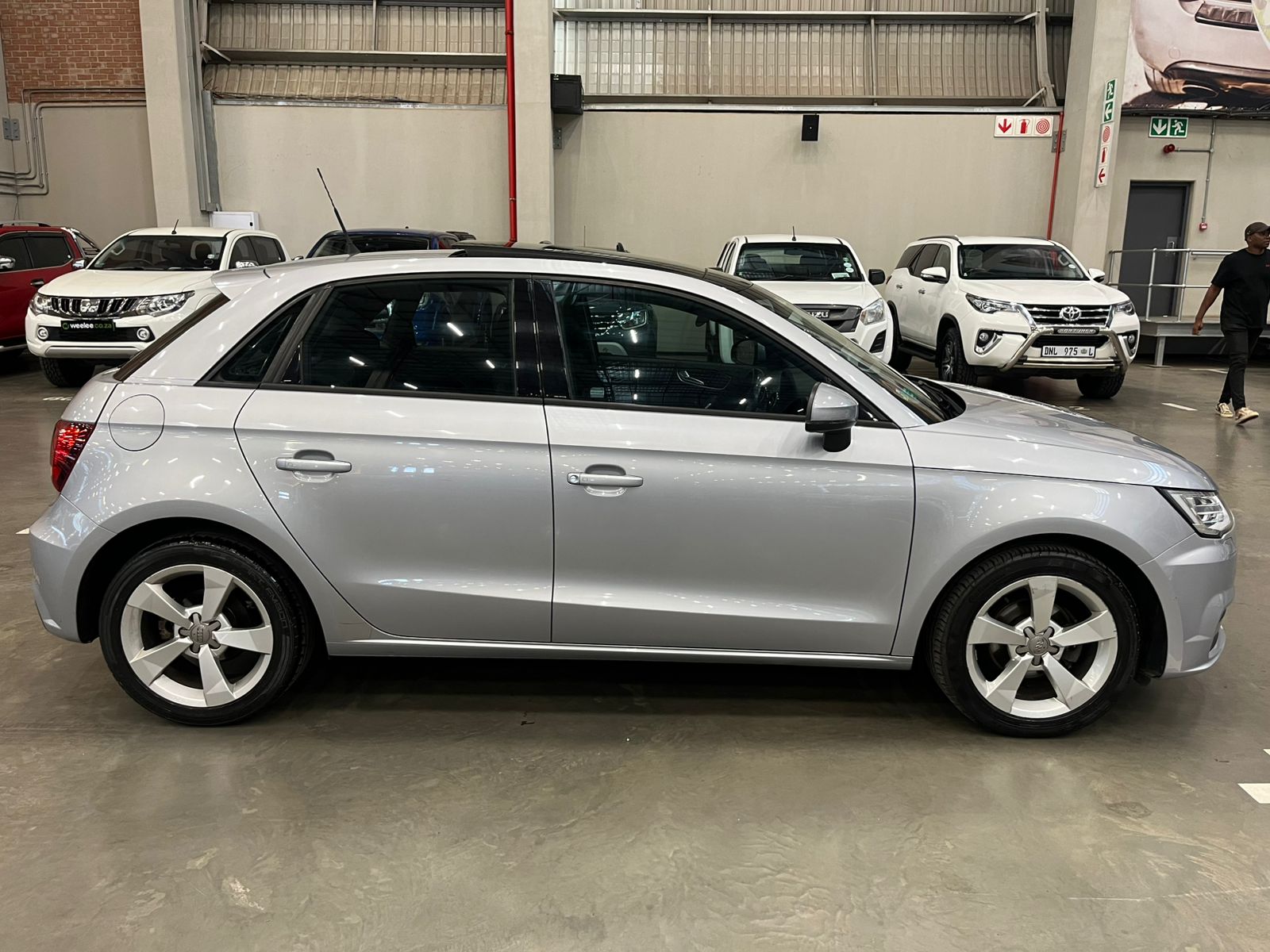 AUDI A1 A1 SPORTBACK 1.0T FSI SE STRONIC (25 TFSi)