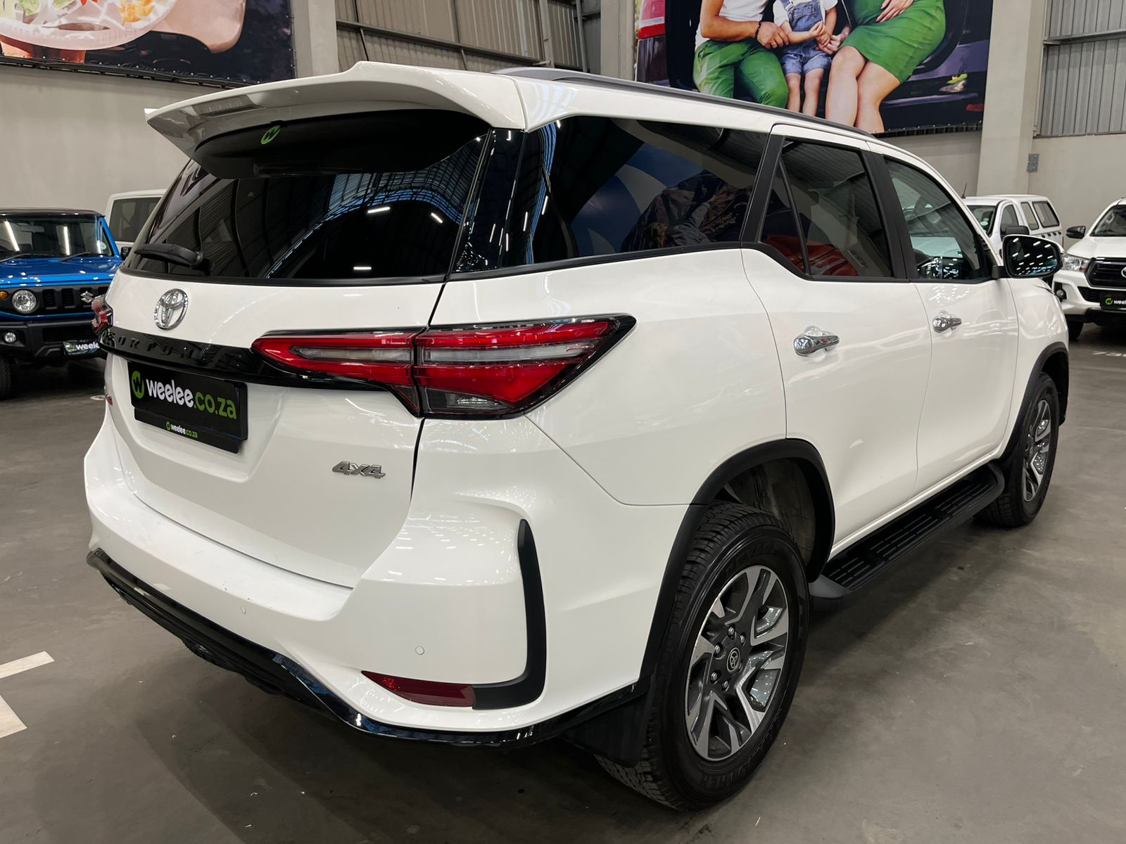 TOYOTA FORTUNER FORTUNER 2.4GD-6 4X4 A/T