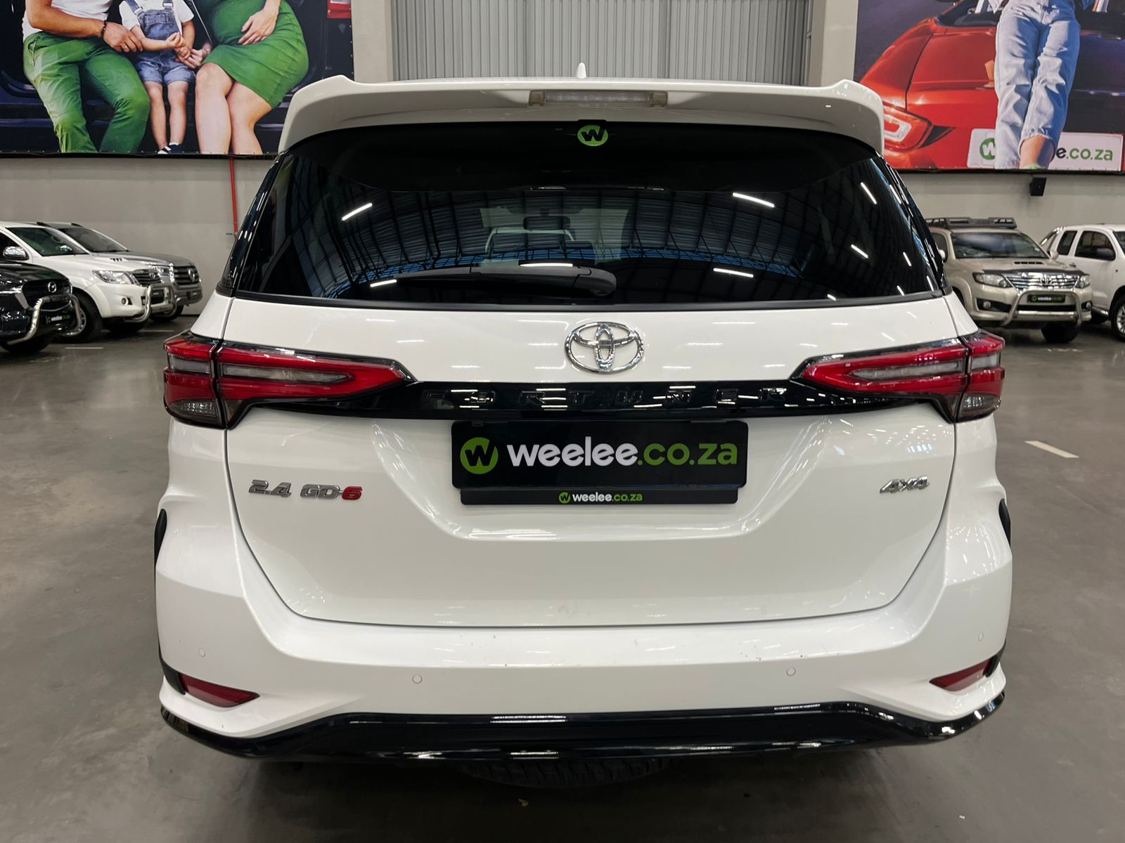 TOYOTA FORTUNER FORTUNER 2.4GD-6 4X4 A/T