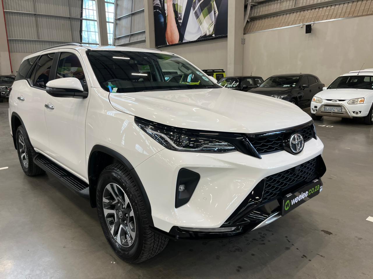 TOYOTA FORTUNER FORTUNER 2.4GD-6 4X4 A/T