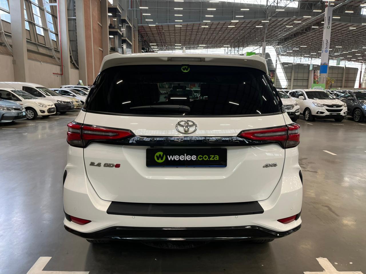 TOYOTA FORTUNER FORTUNER 2.4GD-6 4X4 A/T