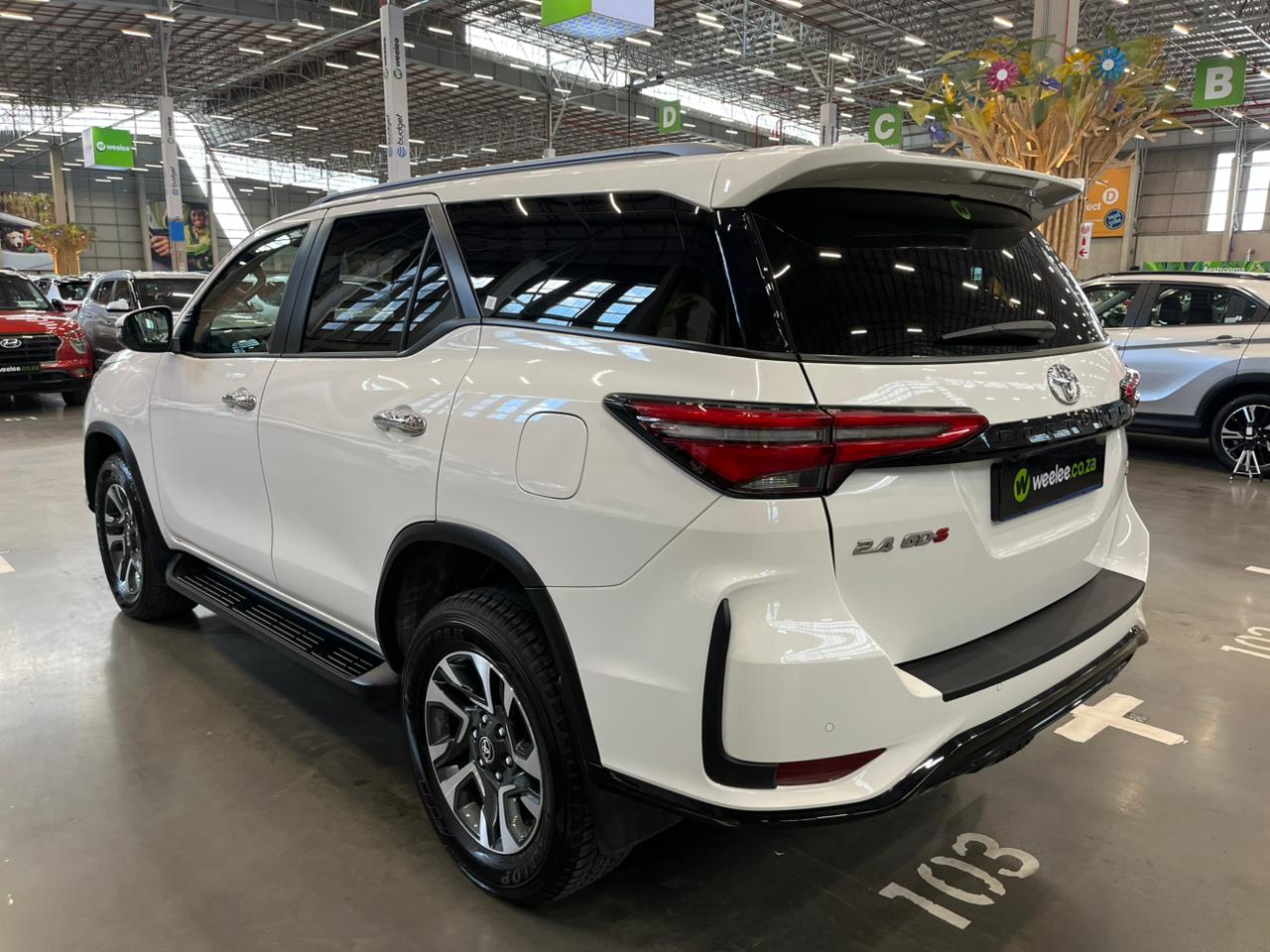 TOYOTA FORTUNER FORTUNER 2.4GD-6 4X4 A/T