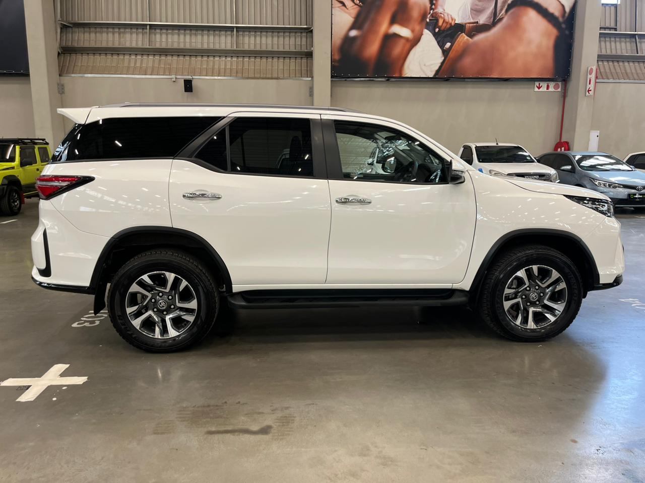 TOYOTA FORTUNER FORTUNER 2.4GD-6 4X4 A/T