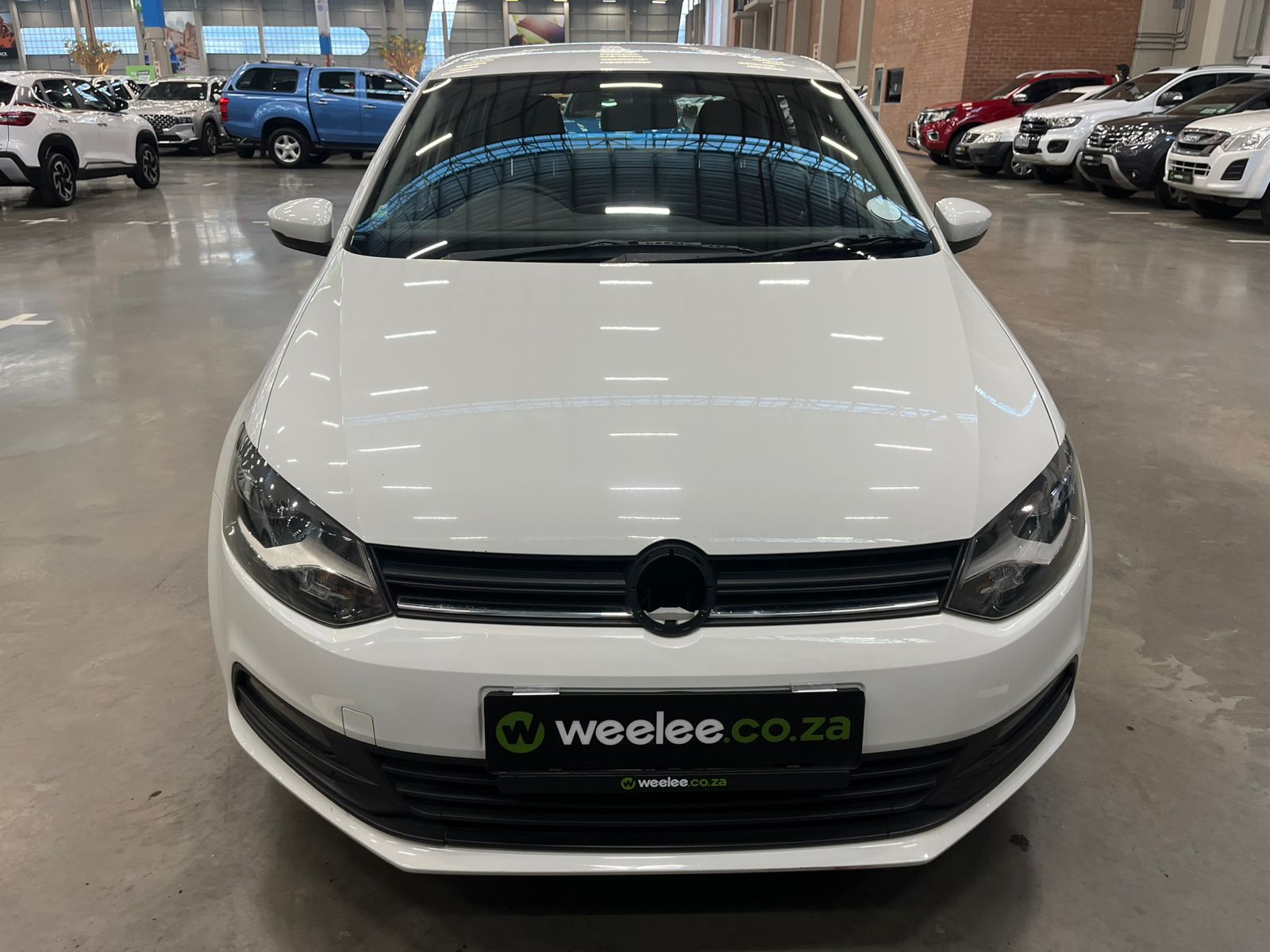 VOLKSWAGEN POLO VIVO POLO VIVO 1.4 COMFORTLINE (5DR)