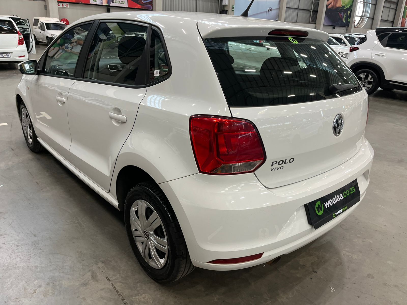 VOLKSWAGEN POLO VIVO POLO VIVO 1.6 HIGHLINE (5DR)
