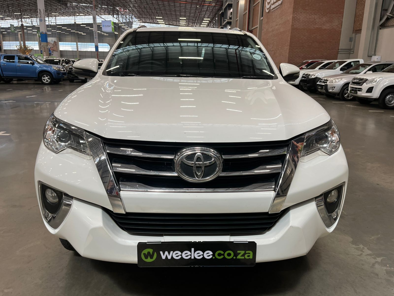 TOYOTA FORTUNER FORTUNER 2.4GD-6 R/B A/T