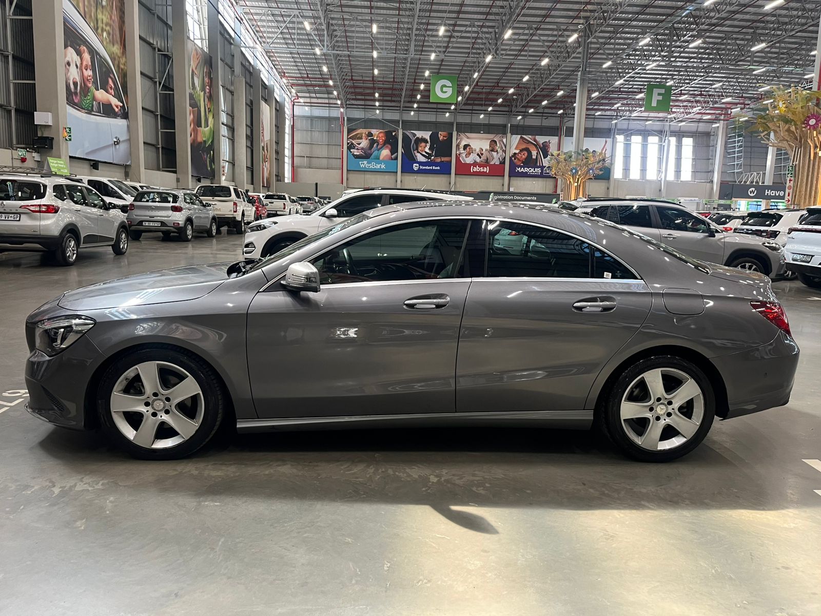 MERCEDES-BENZ CLA CLA200d URBAN A/T