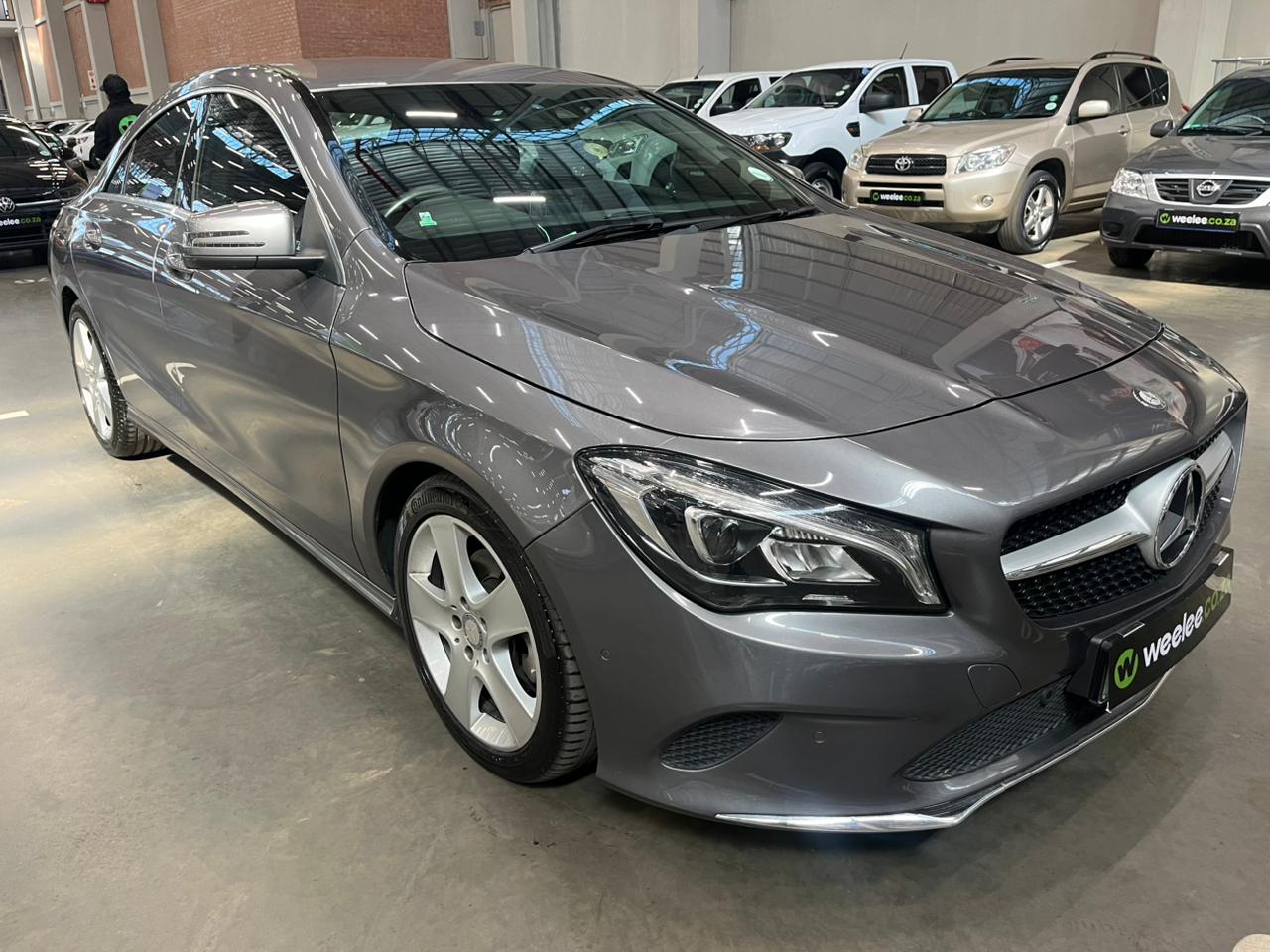 MERCEDES-BENZ CLA CLA200d URBAN A/T
