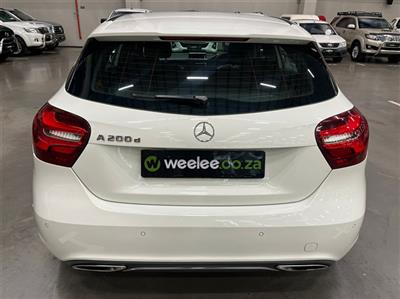 MERCEDES-BENZ A CLASS A 200d URBAN A/T