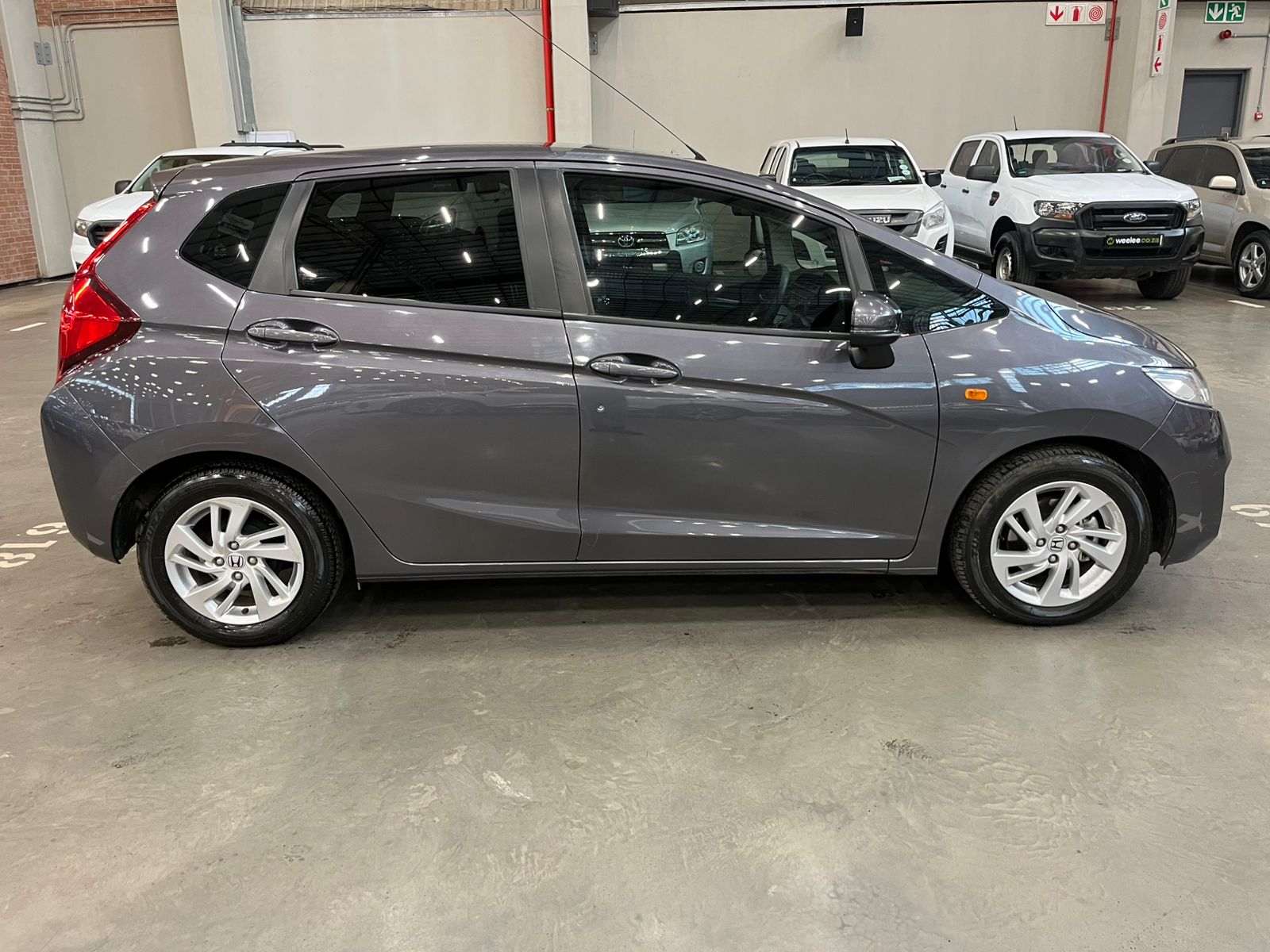HONDA JAZZ JAZZ 1.5 ELEGANCE CVT