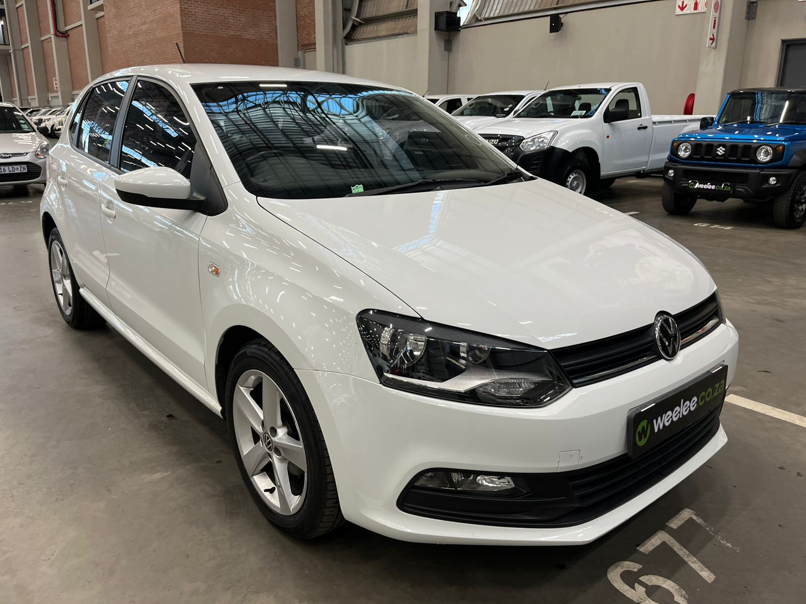 VOLKSWAGEN POLO VIVO POLO VIVO 1.6 HIGHLINE (5DR)