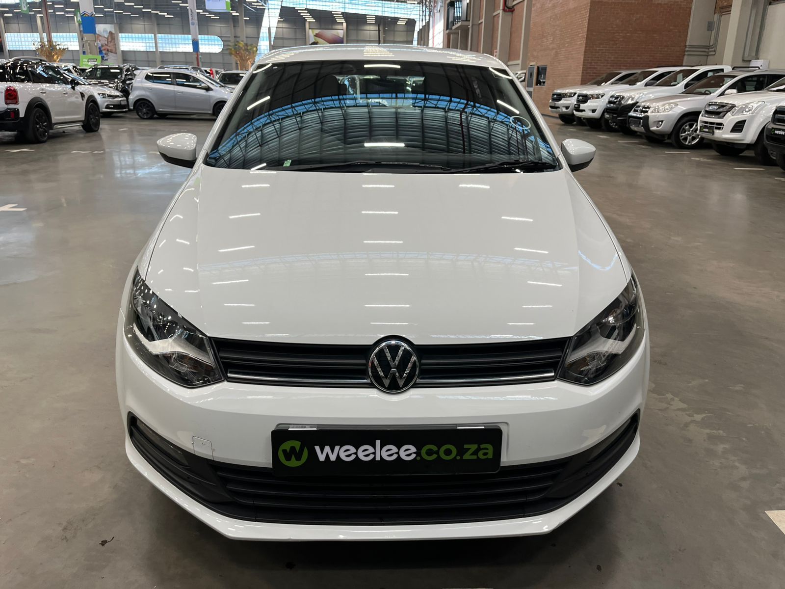 VOLKSWAGEN POLO VIVO POLO VIVO 1.6 HIGHLINE (5DR)