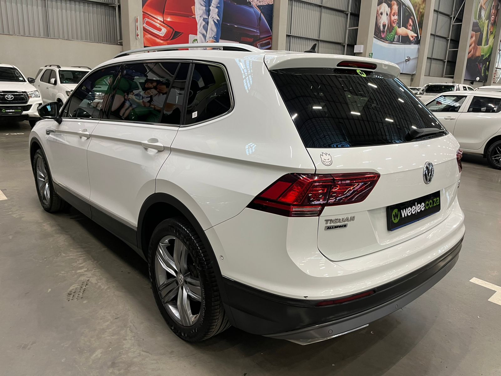 VOLKSWAGEN TIGUAN TIGUAN ALLSPACE 2.0 TSI C/LINE 4MOT DSG(132KW)