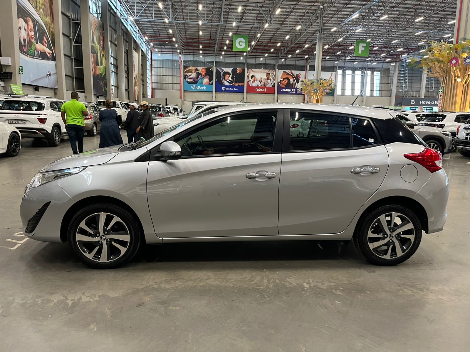 TOYOTA YARIS YARIS 1.5 XS CVT 5Dr