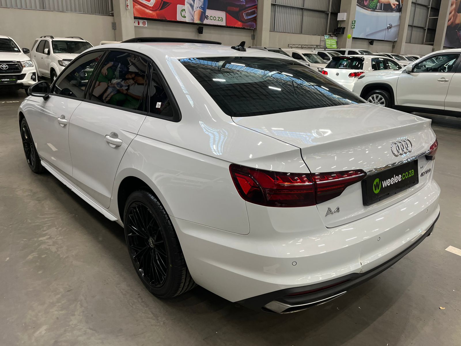 AUDI A4 A4 40 TFSI STRONIC