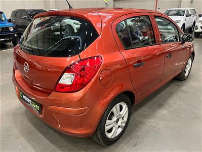 OPEL CORSA CORSA 1.4 ESSENTIA 5Dr