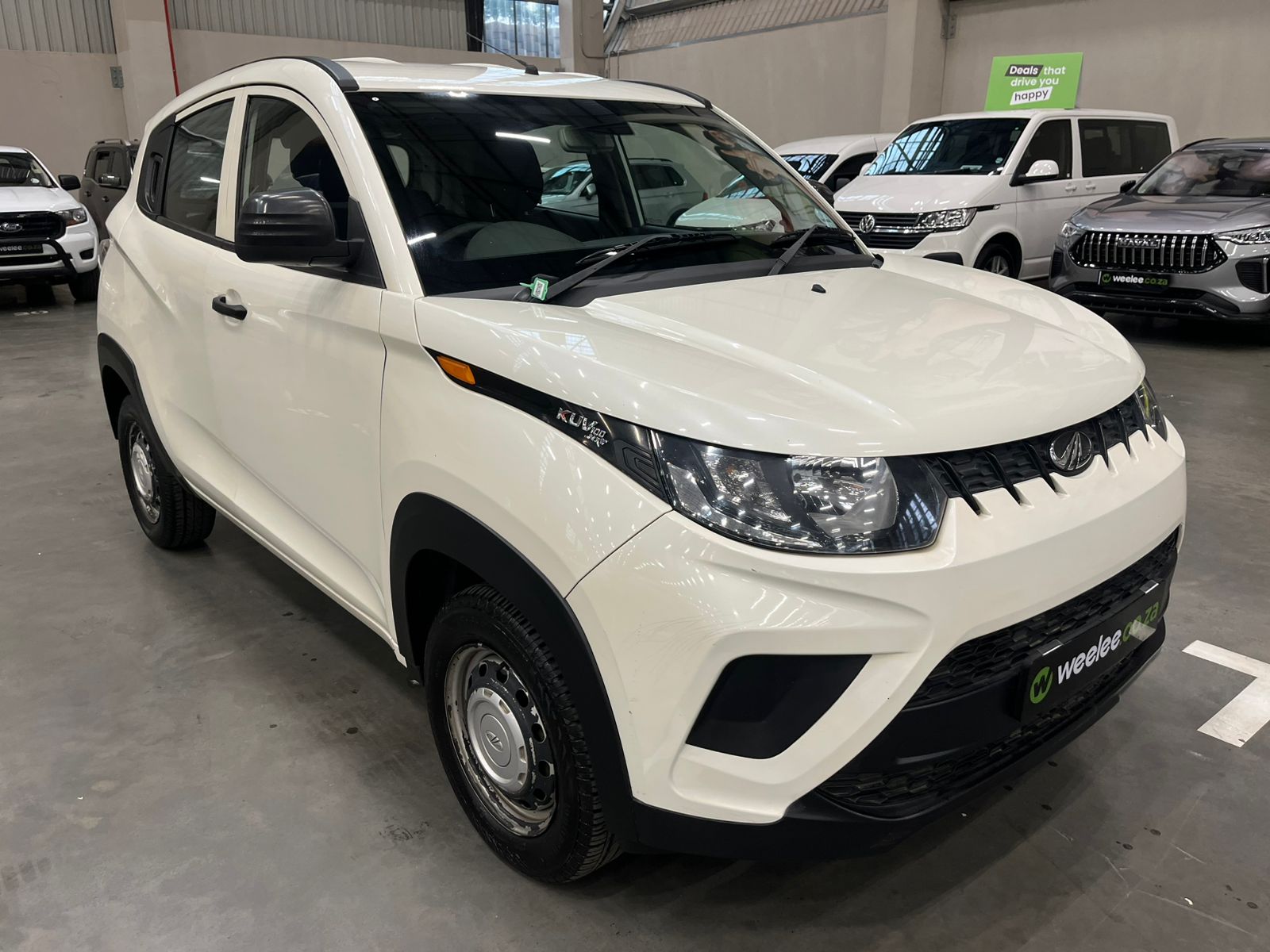 MAHINDRA KUV 100 KUV 100 1.2 K2+ NXT