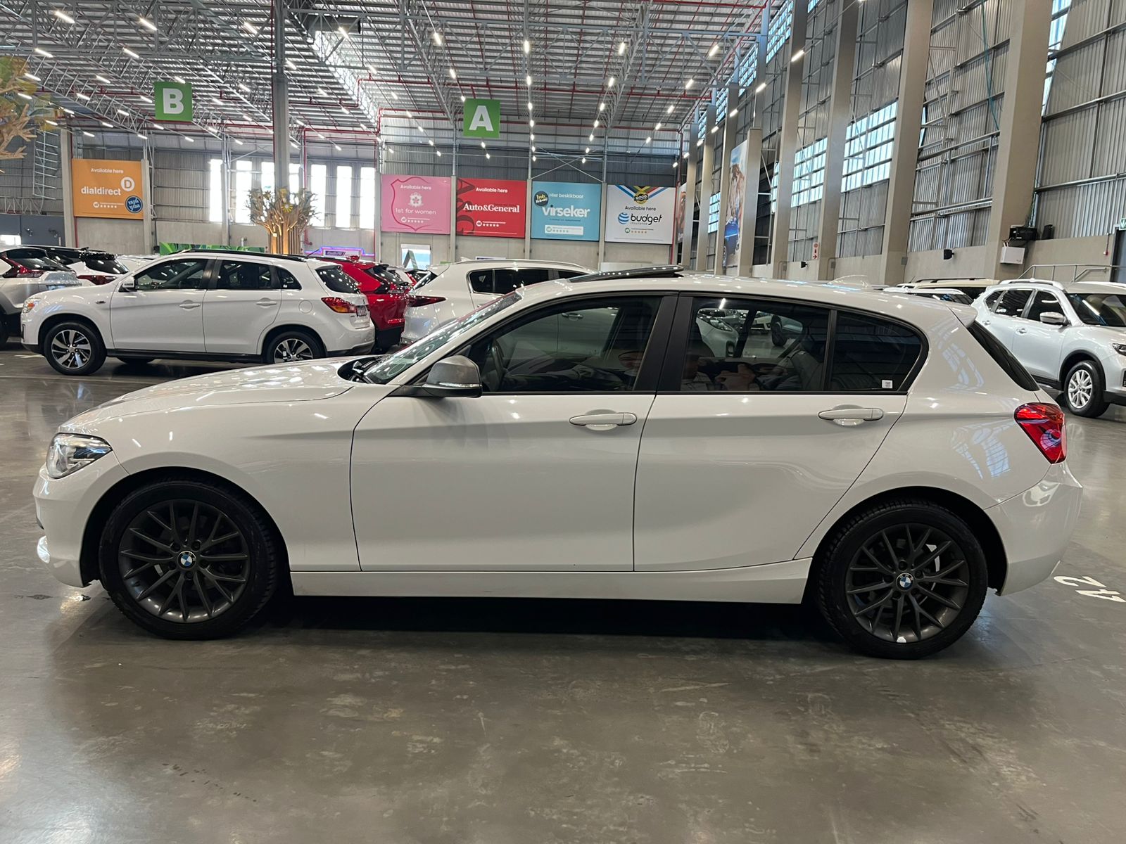 BMW 1 SERIES 120i SPORT LINE 5DR A/T (F20)