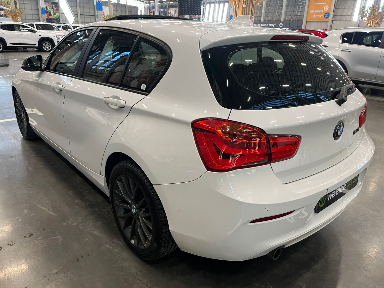 BMW 1 SERIES 120i SPORT LINE 5DR A/T (F20)