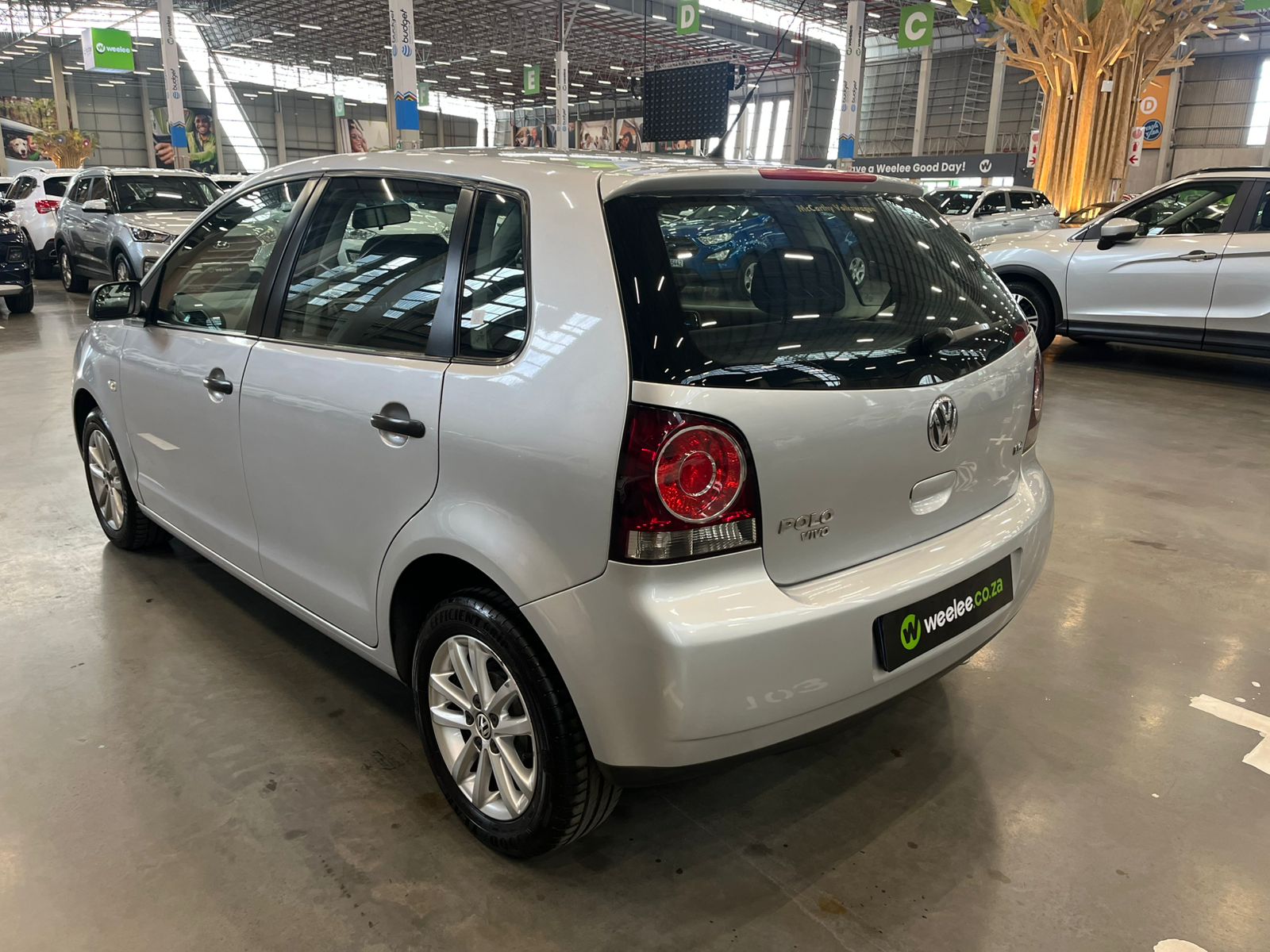 VOLKSWAGEN POLO VIVO POLO VIVO 1.6 5Dr