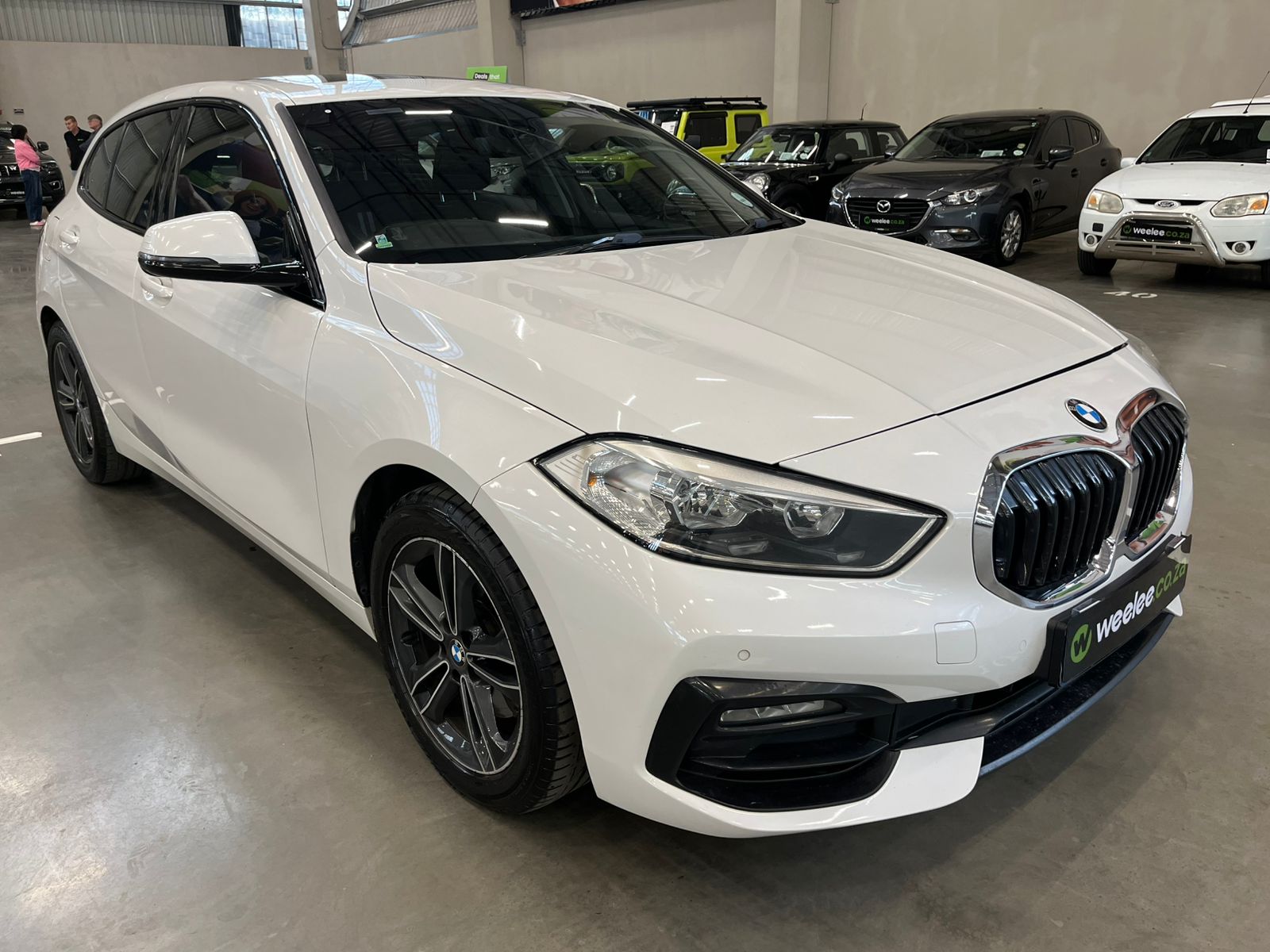 BMW 1 SERIES (F40) 118i SPORTLINE A/T (F40)