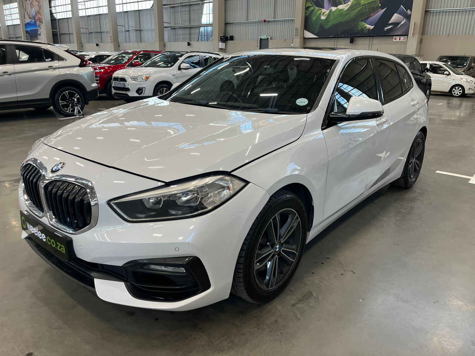 BMW 1 SERIES (F40) 118i SPORTLINE A/T (F40)