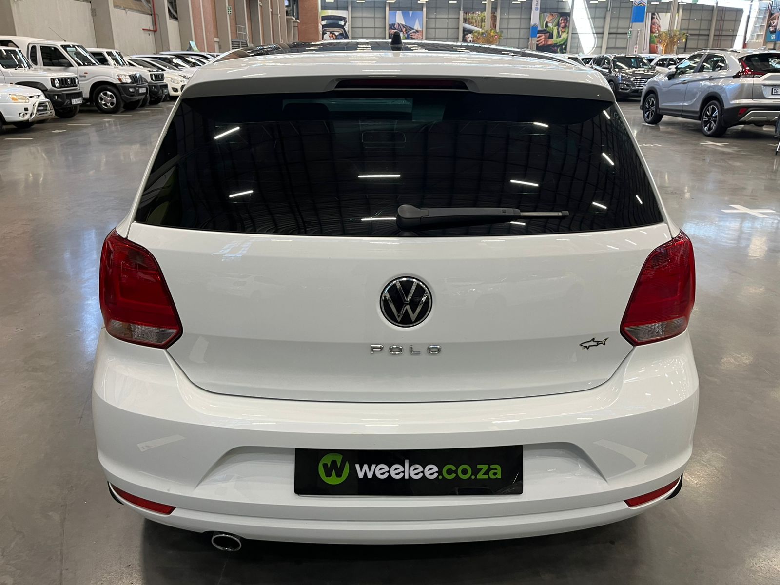 VOLKSWAGEN POLO VIVO POLO VIVO 1.6 HIGHLINE (5DR)