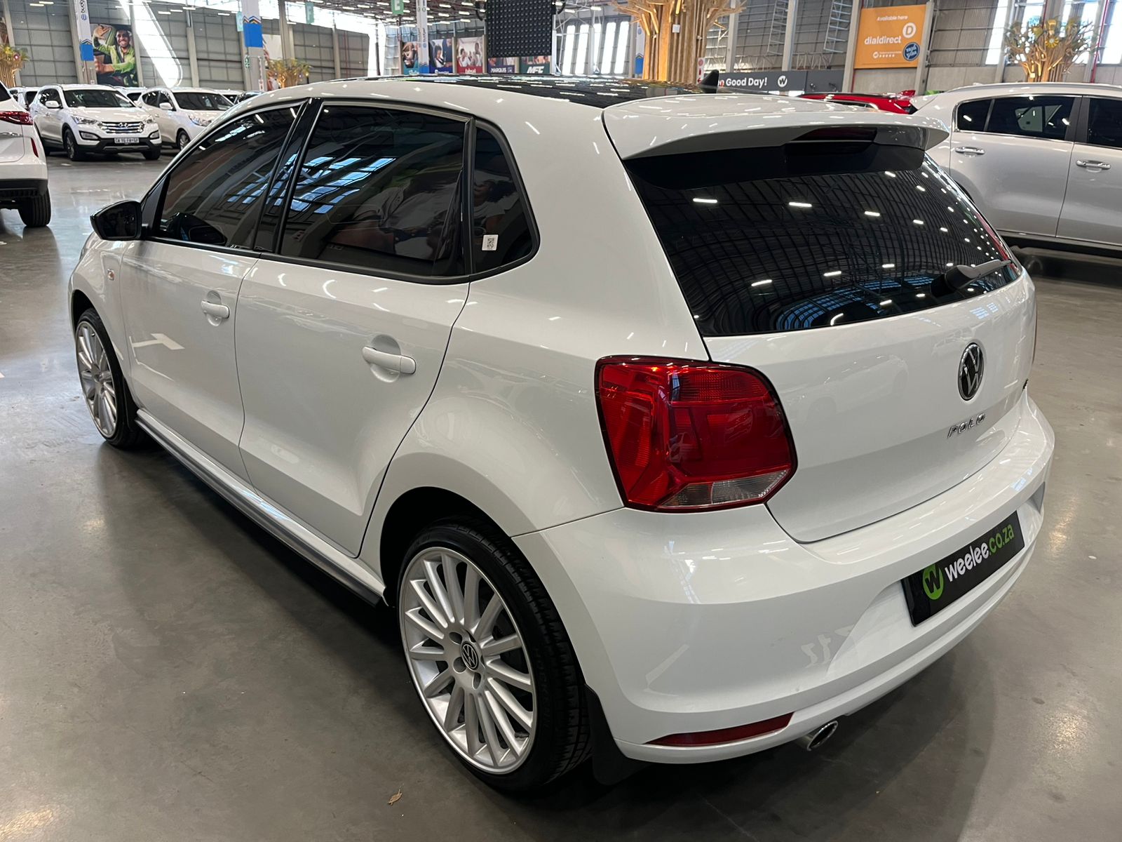 VOLKSWAGEN POLO VIVO POLO VIVO 1.6 HIGHLINE (5DR)