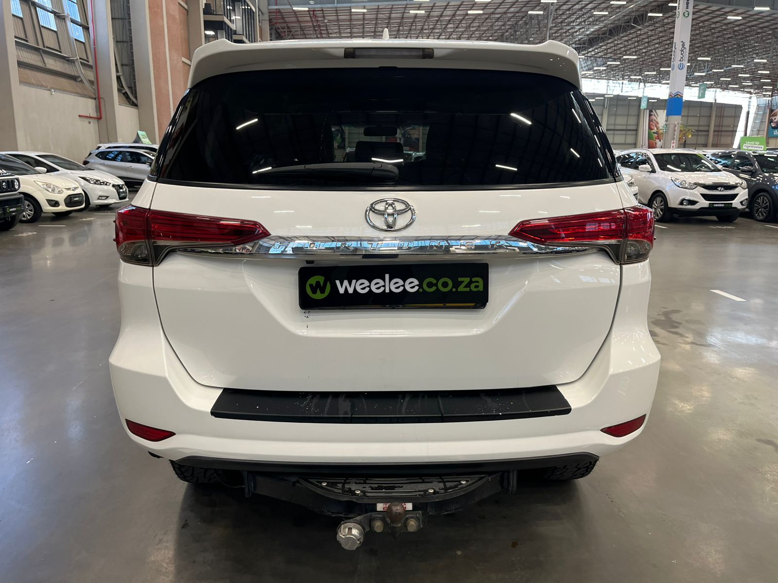 TOYOTA FORTUNER FORTUNER 2.4GD-6 4X4 A/T