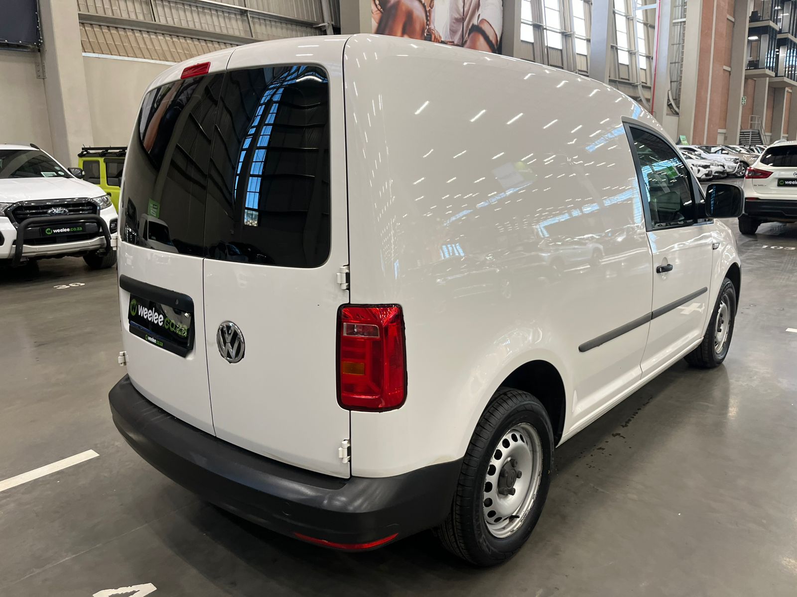 VOLKSWAGEN CADDY CADDY4 1.6i (81KW) F/C P/V