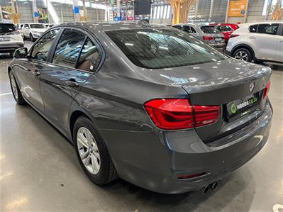 2017 BMW 320i A/T (F30)