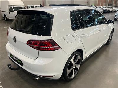 2016 VOLKSWAGEN GOLF VII GTi 2.0 TSI DSG