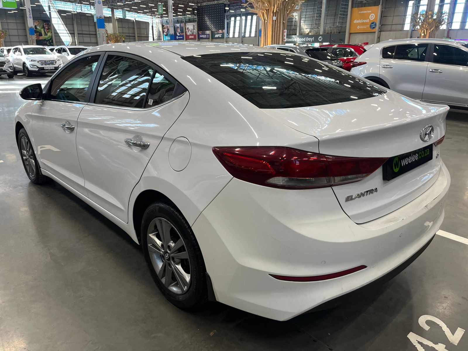 HYUNDAI ELANTRA ELANTRA 1.6 EXECUTIVE