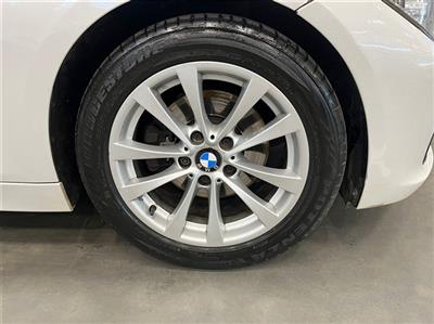 2015 BMW 320D SPORT LINE A/T (F30)