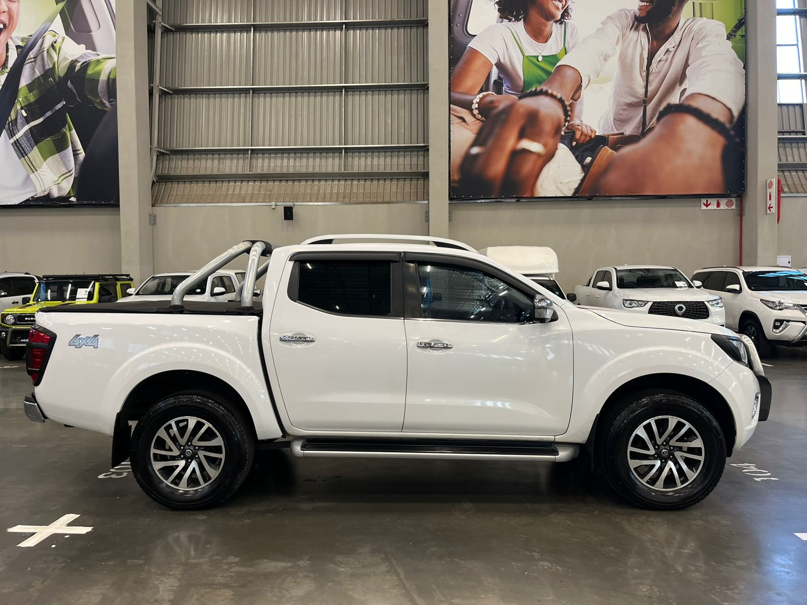 NISSAN NAVARA NAVARA 2.3D LE 4X4 A/T P/U D/C