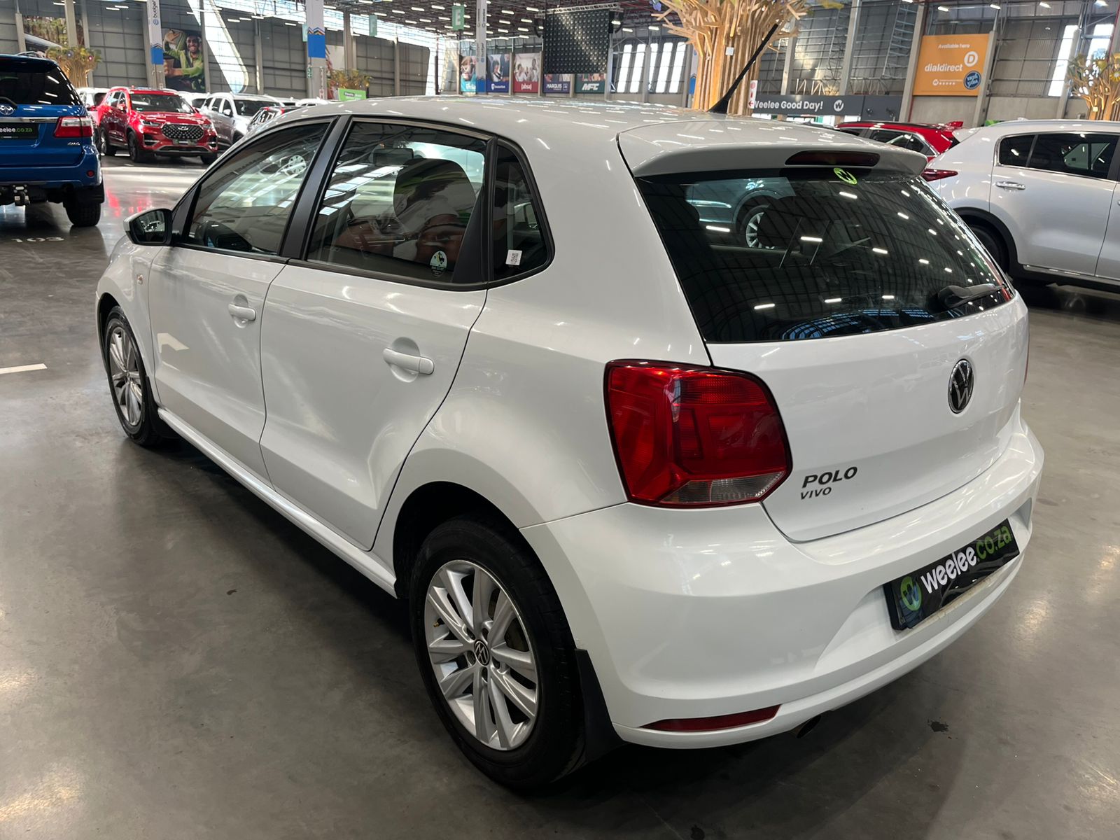 VOLKSWAGEN POLO VIVO POLO VIVO 1.4 COMFORTLINE (5DR)