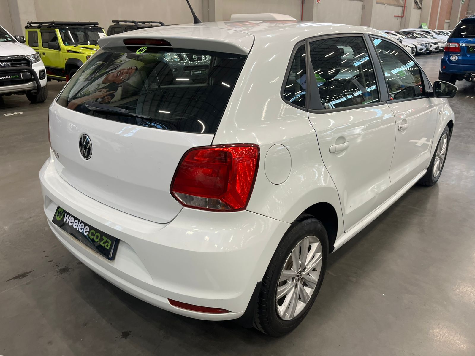 VOLKSWAGEN POLO VIVO POLO VIVO 1.4 COMFORTLINE (5DR)