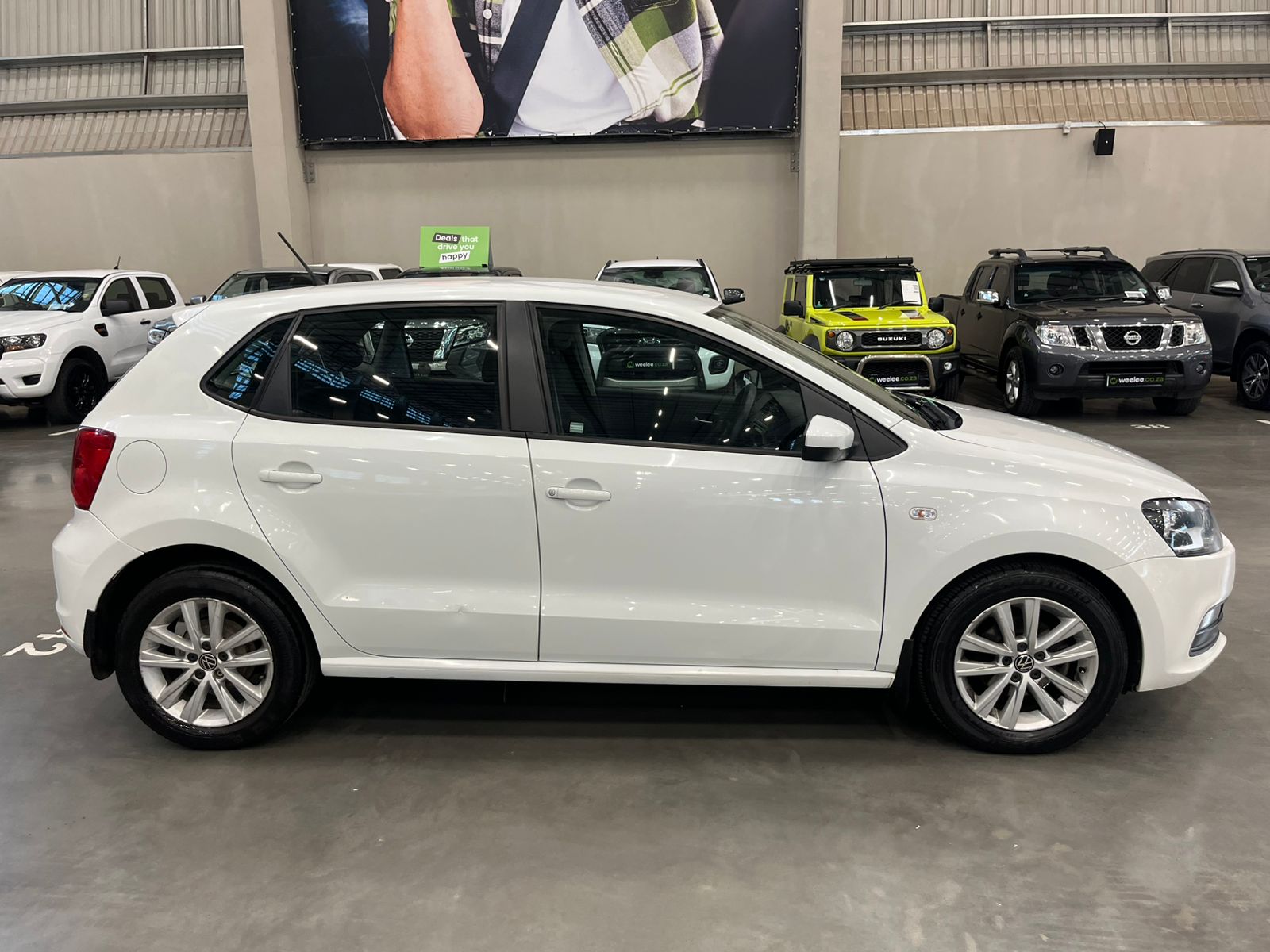VOLKSWAGEN POLO VIVO POLO VIVO 1.4 COMFORTLINE (5DR)