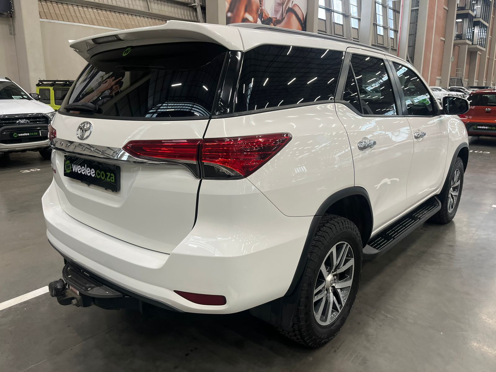 TOYOTA FORTUNER FORTUNER 2.8GD-6 R/B A/T