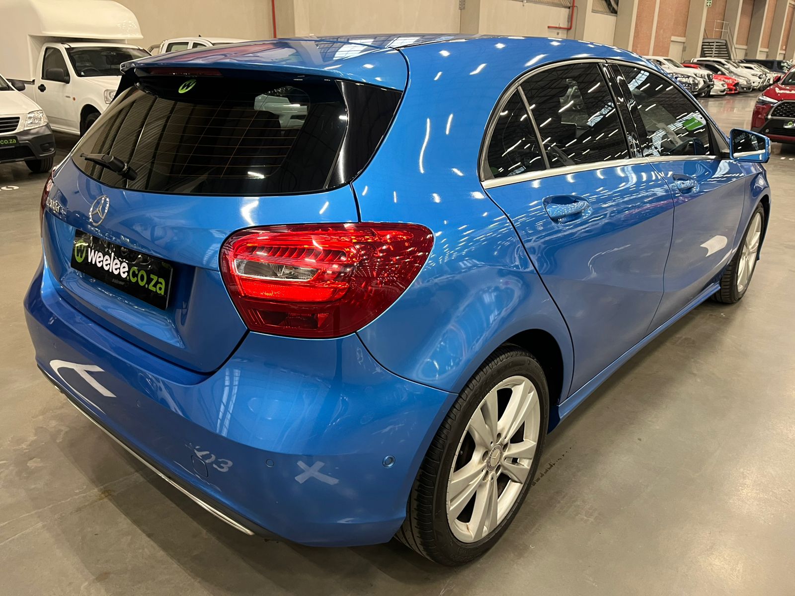 MERCEDES-BENZ A CLASS A 200d STYLE A/T