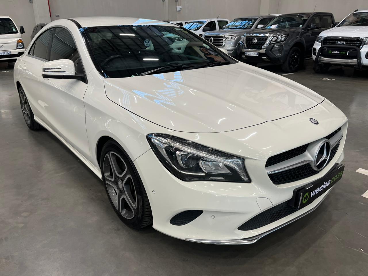 MERCEDES-BENZ CLA CLA220d URBAN A/T