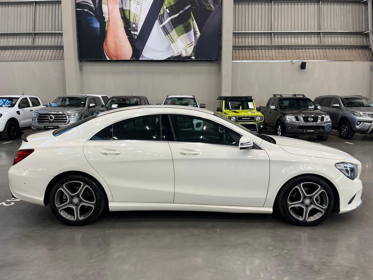MERCEDES-BENZ CLA CLA220d URBAN A/T