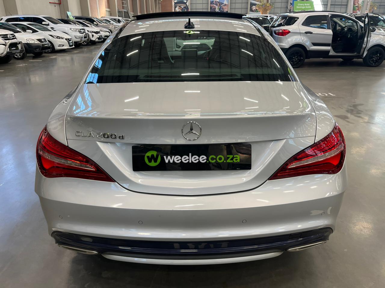 MERCEDES-BENZ CLA CLA200d A/T