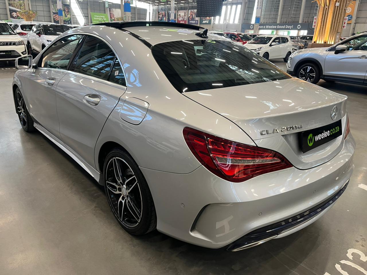 MERCEDES-BENZ CLA CLA200d A/T