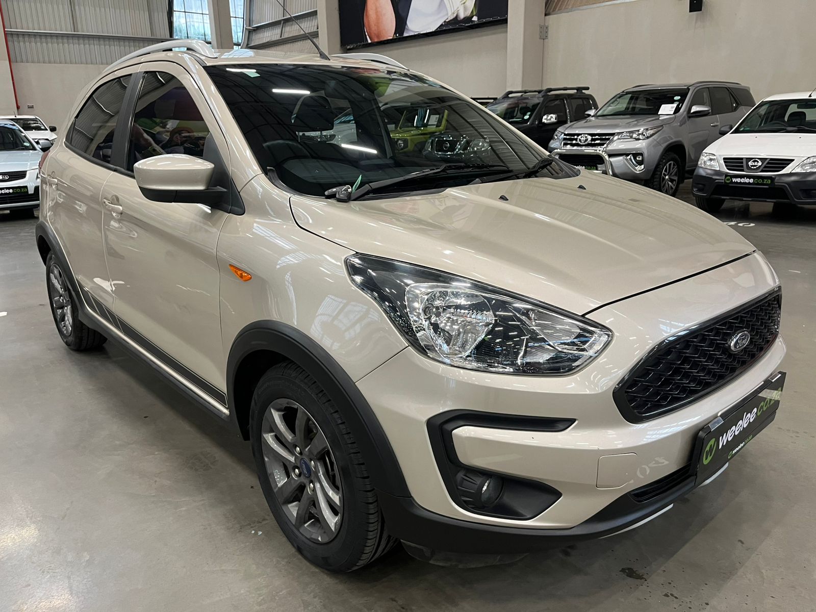 FORD FIGO FIGO FREESTYLE 1.5Ti VCT TITANIUM 5DR