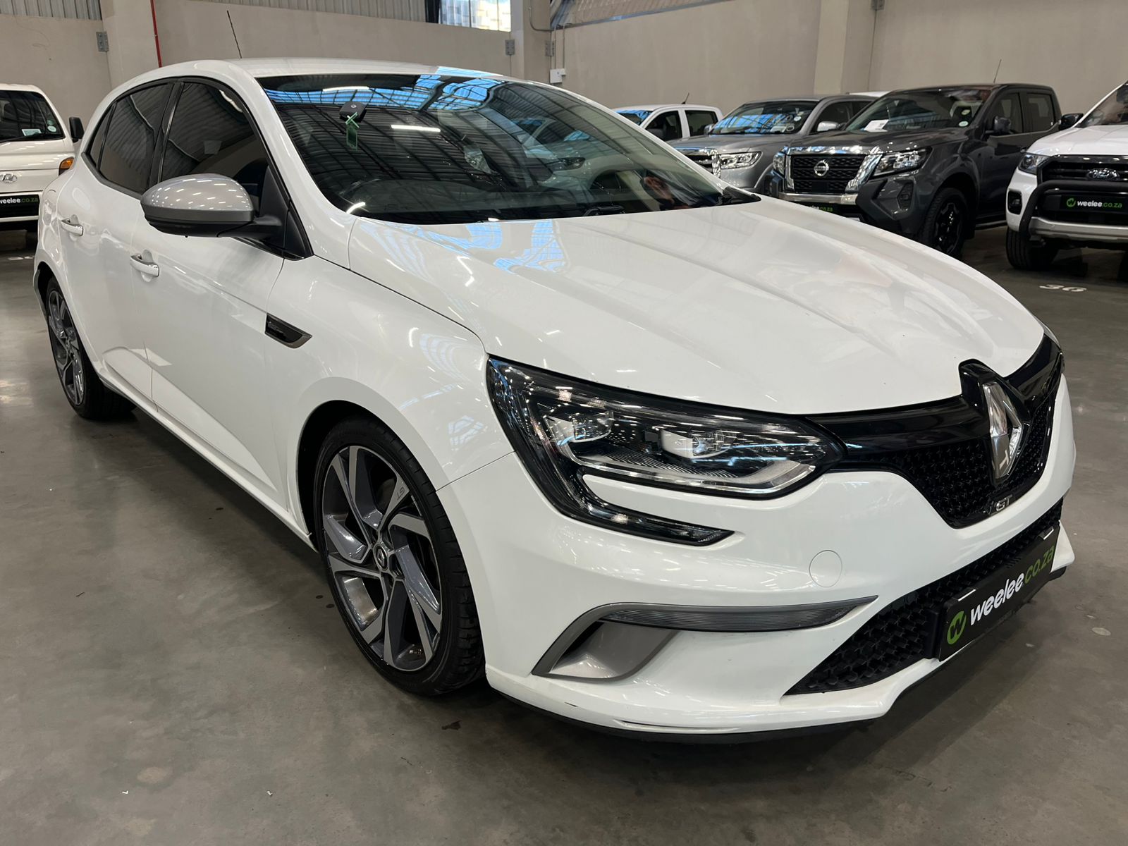 RENAULT MEGANE IV MEGANE IV 1.6T GT EDC 5Dr