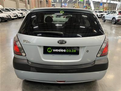 KIA RIO RIO 1.4 HIGH A/T 5Dr