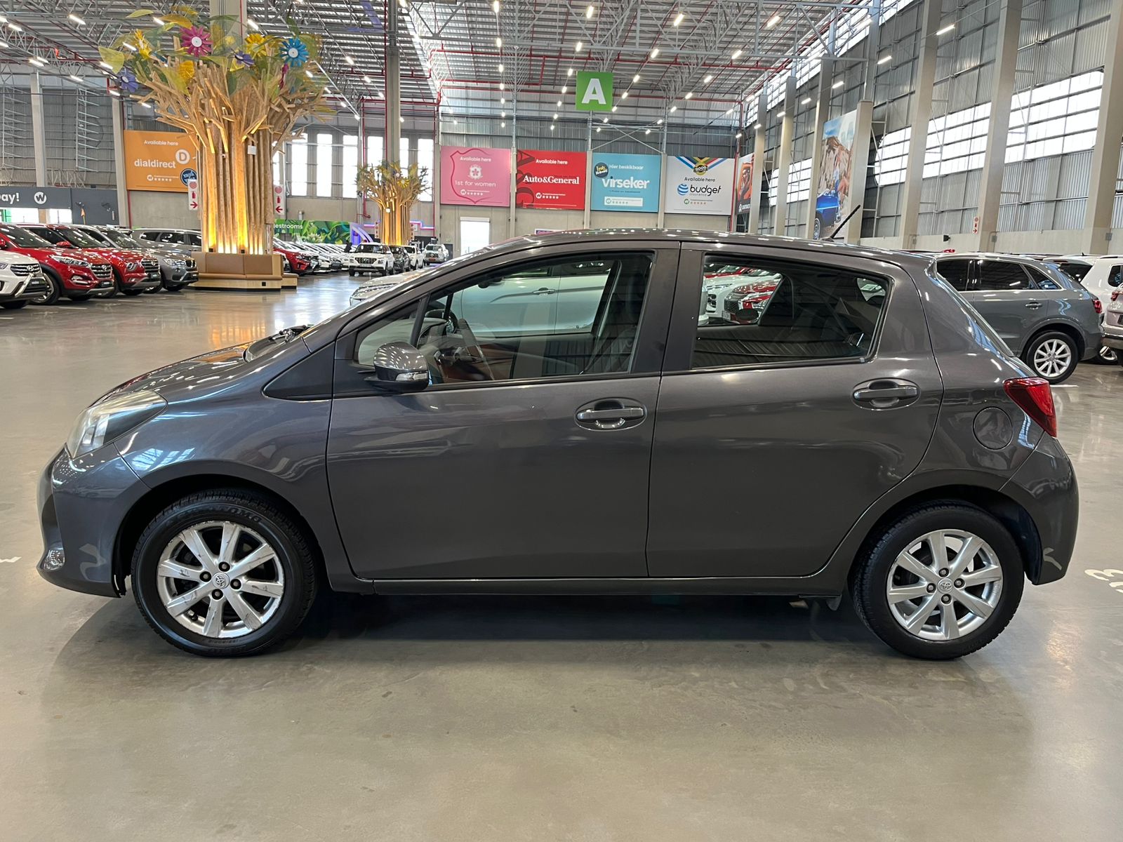 TOYOTA YARIS YARIS 1.3 XS 5Dr