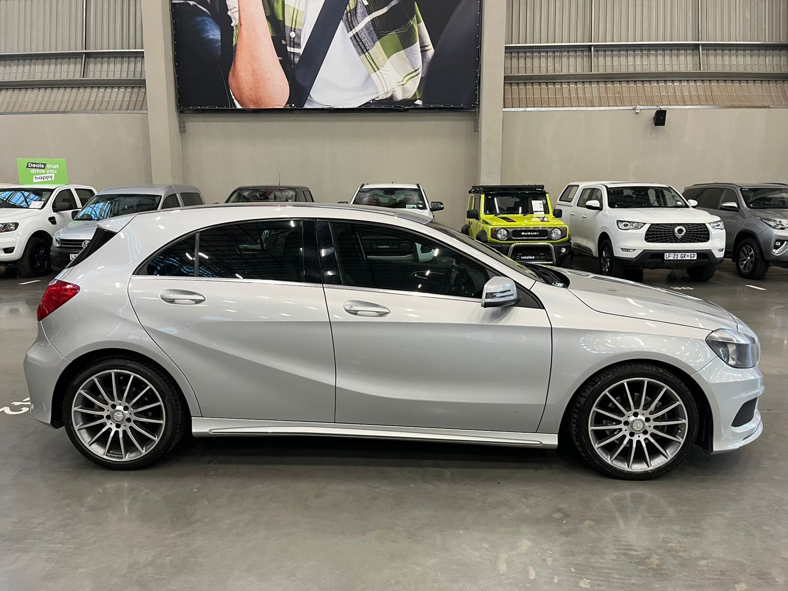 MERCEDES-BENZ A CLASS A 180 BE AMG SPORT A/T
